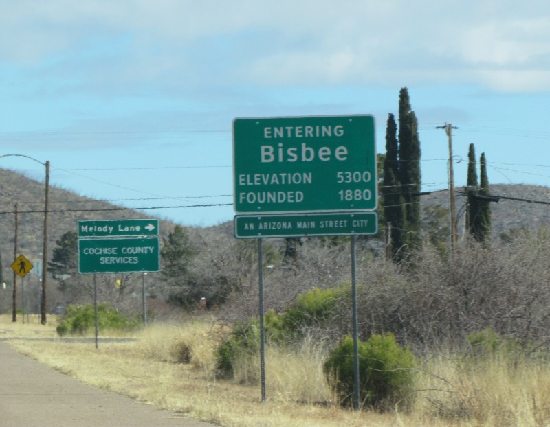 Entering Bisbee highway 92 sign